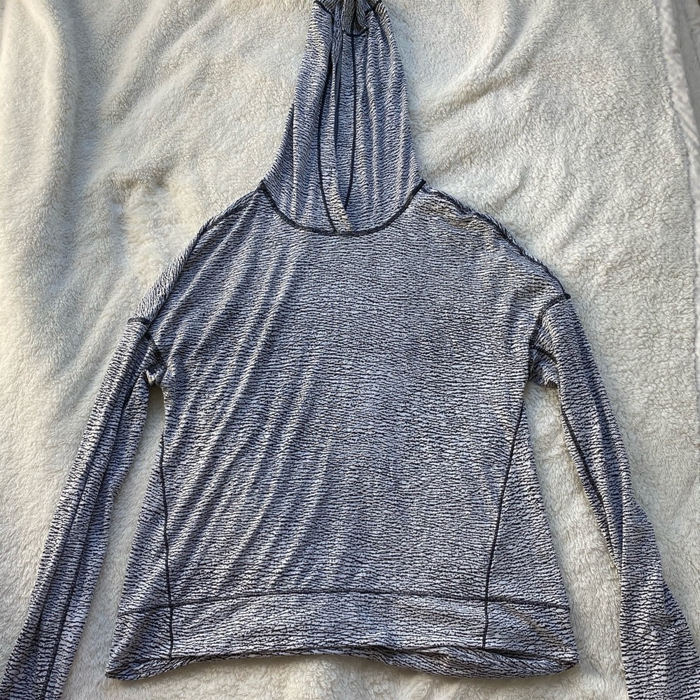 lululemon lose throw over hoodie